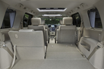 2013_nissan_quest_12.jpg